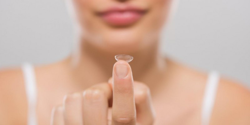 9 tips voor het écht juist gebruiken van contactlenzen